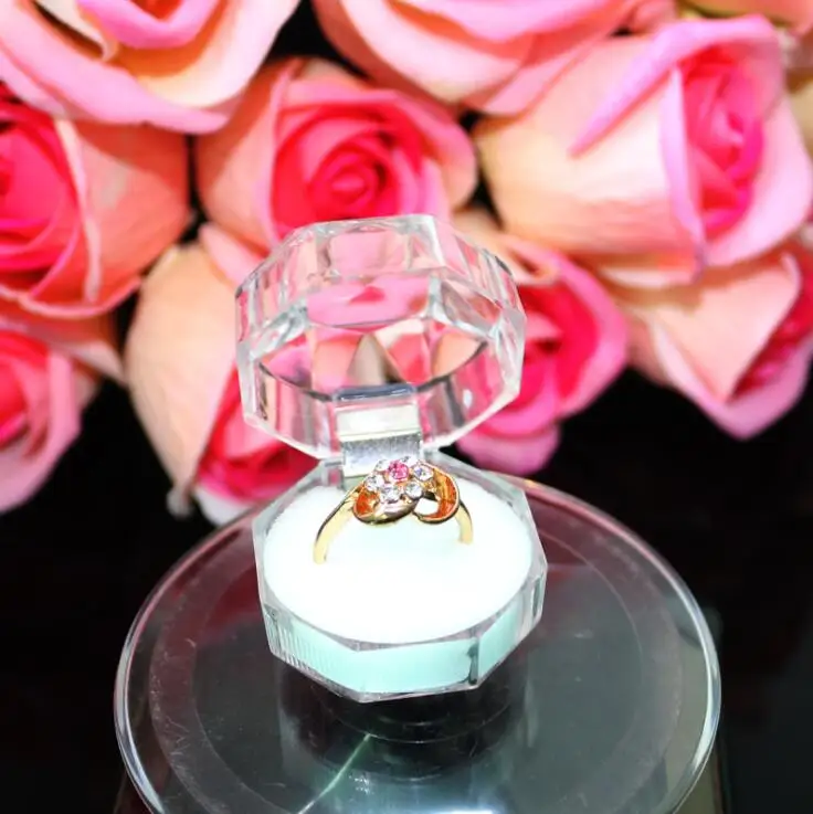 fashion 10 pieces / lot. Best selling jewelry. box for rings. Transparent acrylic jewelry box for wedding packaging Earring box
fashion 10 pieces / lot. Best selling jewelry. box for rings. Transparent acrylic jewelry box for wedding packaging Earring box