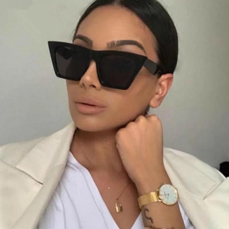 ZXRCYYL 2022 Classic Small Cat Eye Sunglasses Women Brand Designer Vintage Sexy Sun Glasses Mirror Lens oculos
ZXRCYYL 2022 Classic Small Cat Eye Sunglasses Women Brand Designer Vintage Sexy Sun Glasses Mirror Lens oculos