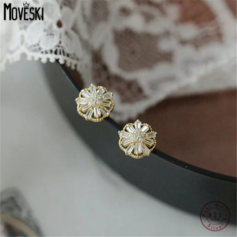 MOVESKI 100% 925 Sterling Silver Snowflake Earrings Stud Earrings Korea CZ Gold Plated Earrings for Women Jewelry Gift
MOVESKI 100% 925 Sterling Silver Snowflake Earrings Stud Earrings Korea CZ Gold Plated Earrings for Women Jewelry Gift