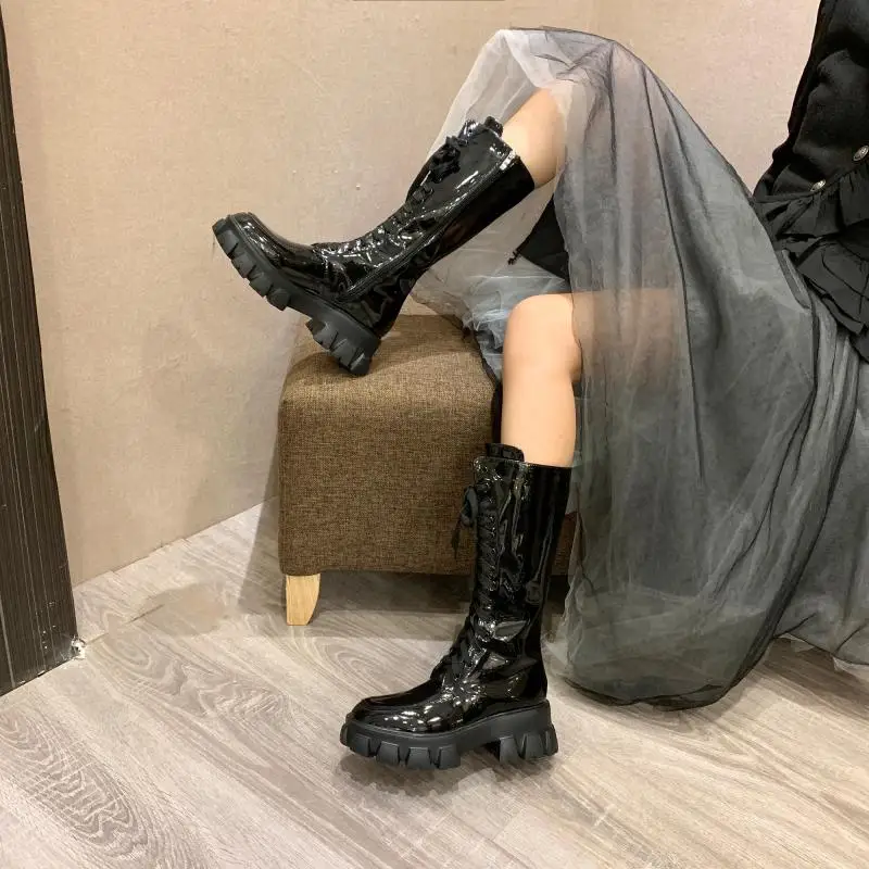 botines mujer black patent leather thick platform heels knee high botas femininas lace up Martin boots motorcycle shoes woman
botines mujer black patent leather thick platform heels knee high botas femininas lace up Martin boots motorcycle shoes woman