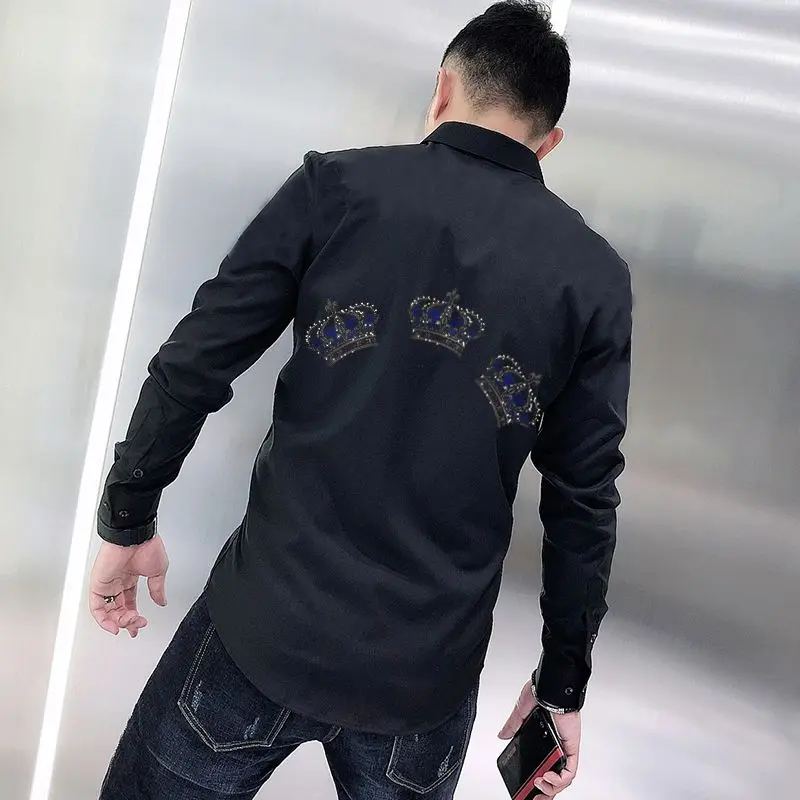 Spring Simple Men's T-Shirt Exquisite Rhinestone Self-Cultivation Business Long Sleeve Crown Style Lapel Design
Spring Simple Men's T-Shirt Exquisite Rhinestone Self-Cultivation Business Long Sleeve Crown Style Lapel Design