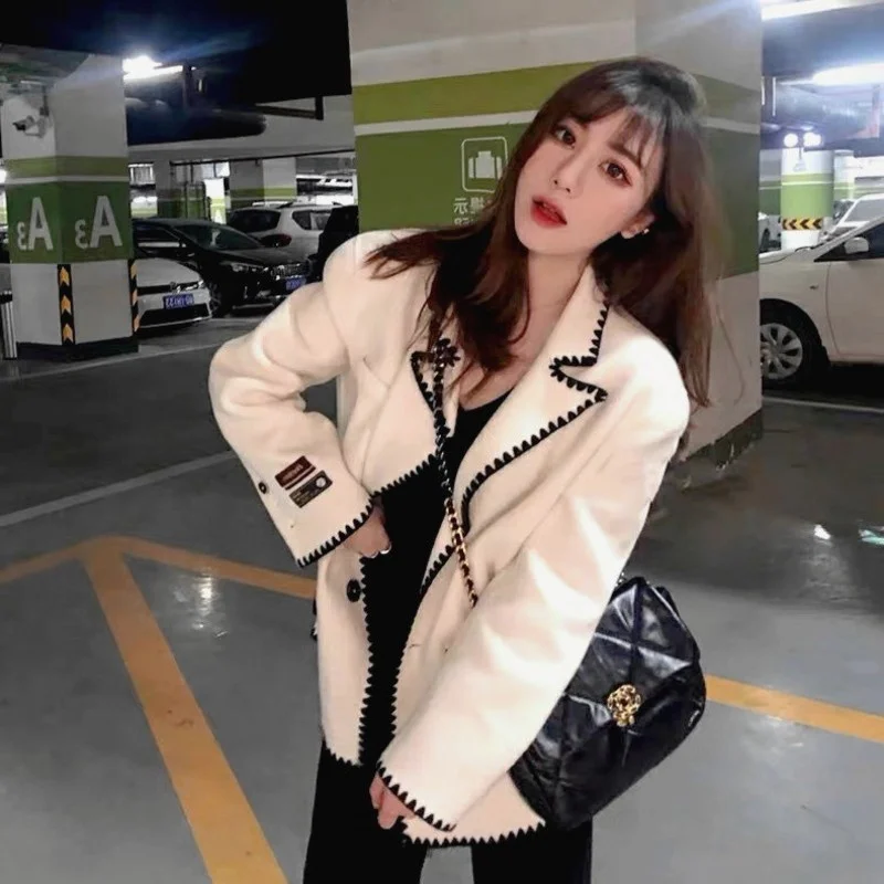 Loose Streetwear Preppy Blazer Women Autumn New White Wool Blend Suit Jacket Fashion Office Lady Long Sleeve Outerwear S-XL
Loose Streetwear Preppy Blazer Women Autumn New White Wool Blend Suit Jacket Fashion Office Lady Long Sleeve Outerwear S-XL