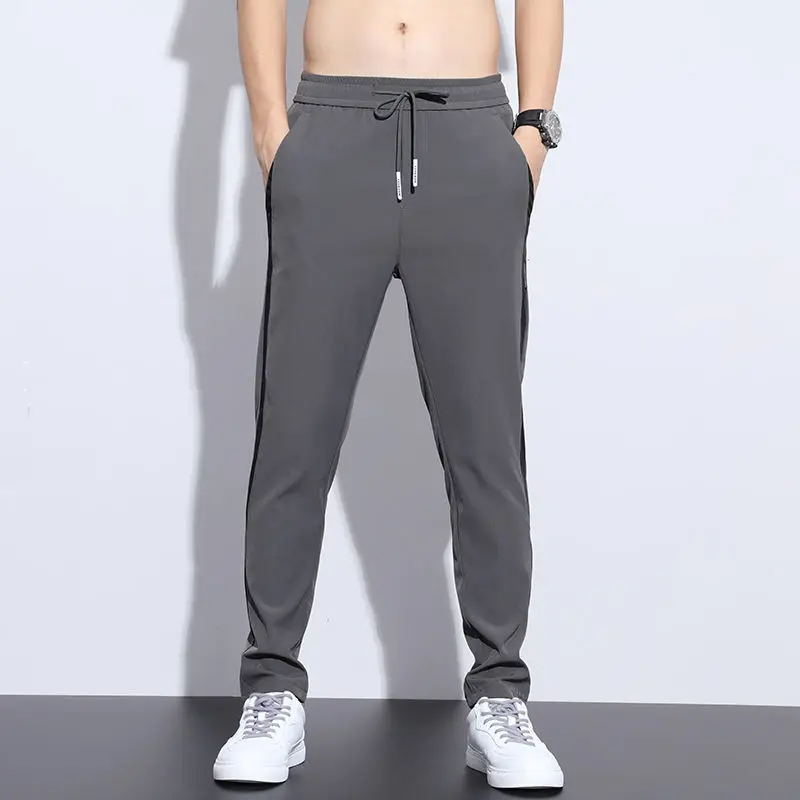2021 Men's Casual Pants Pure Color Trousers Loose Breathable Stretch Straight Pants Fashion Summer Sports Pants
2021 Men's Casual Pants Pure Color Trousers Loose Breathable Stretch Straight Pants Fashion Summer Sports Pants