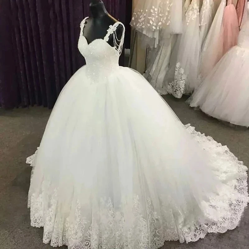 Spaghetti Straps Appliques Tulle Wedding Dresses Vestido De Noiva Fashion Sweetheart Bride Dresses Formal Bridal Gown Plus Size
Spaghetti Straps Appliques Tulle Wedding Dresses Vestido De Noiva Fashion Sweetheart Bride Dresses Formal Bridal Gown Plus Size
