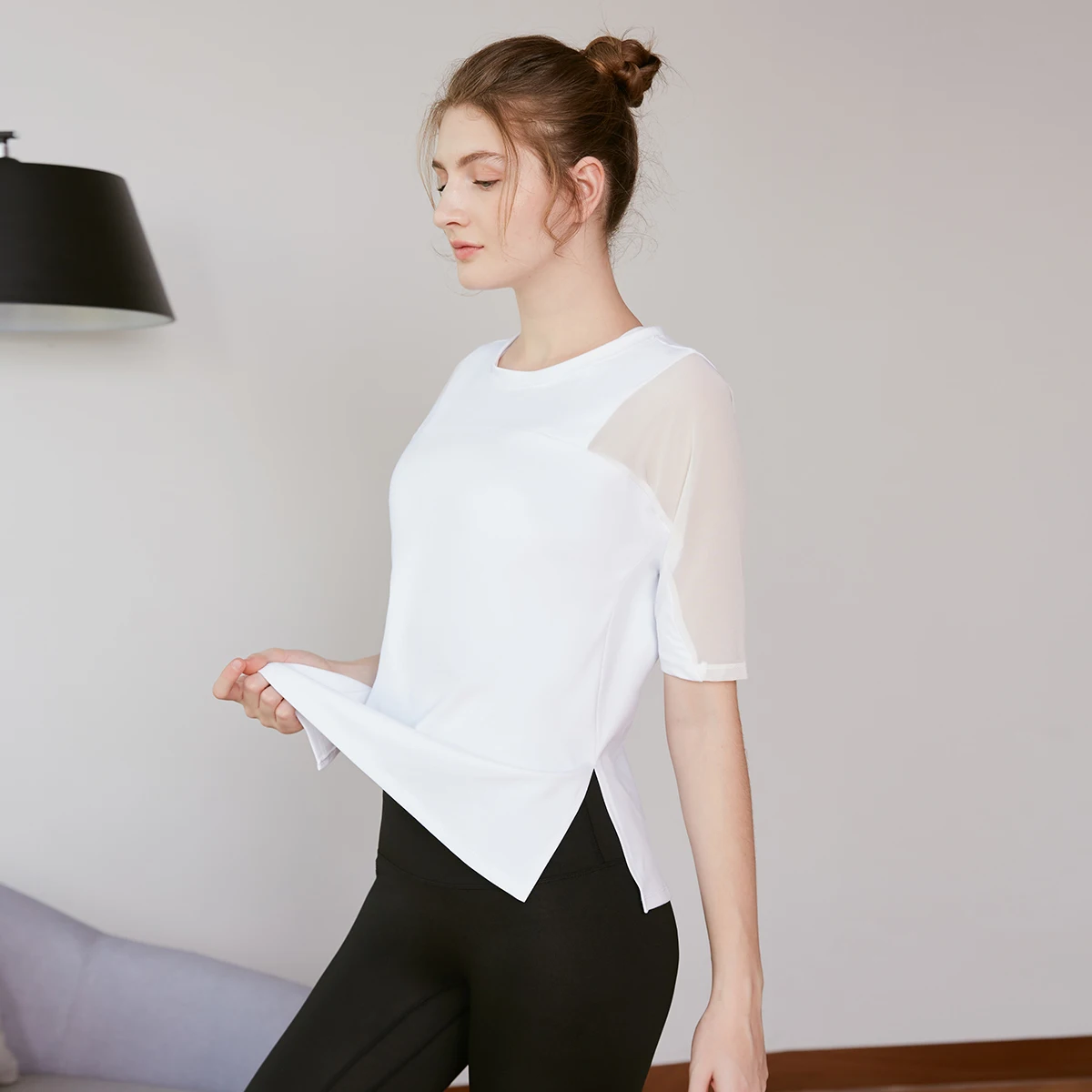 Sexy Mesh Quick Dry Sport Top Women Loose Fitness Shirts Short Sleeve Sports T-shirt Yoga Top Workout Running Femme Gym Top
Sexy Mesh Quick Dry Sport Top Women Loose Fitness Shirts Short Sleeve Sports T-shirt Yoga Top Workout Running Femme Gym Top