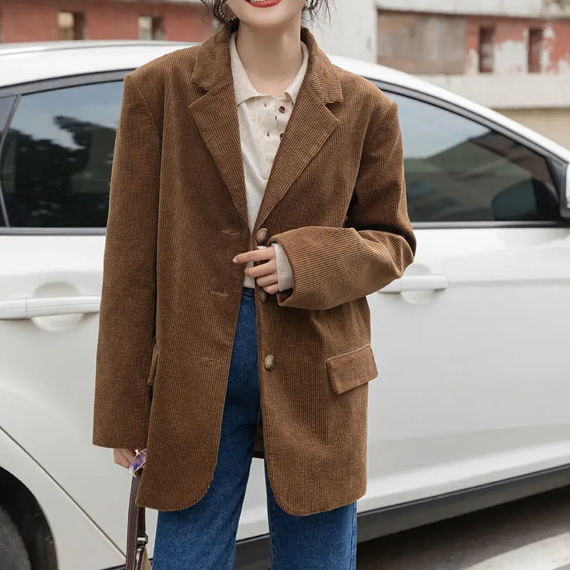 Vintage Corduroy Suit Coat Women's Autumn Winter Long Female Casual Outwear Notched Collar Office Ladies Blazer Work Jacket
Vintage Corduroy Suit Coat Women's Autumn Winter Long Female Casual Outwear Notched Collar Office Ladies Blazer Work Jacket