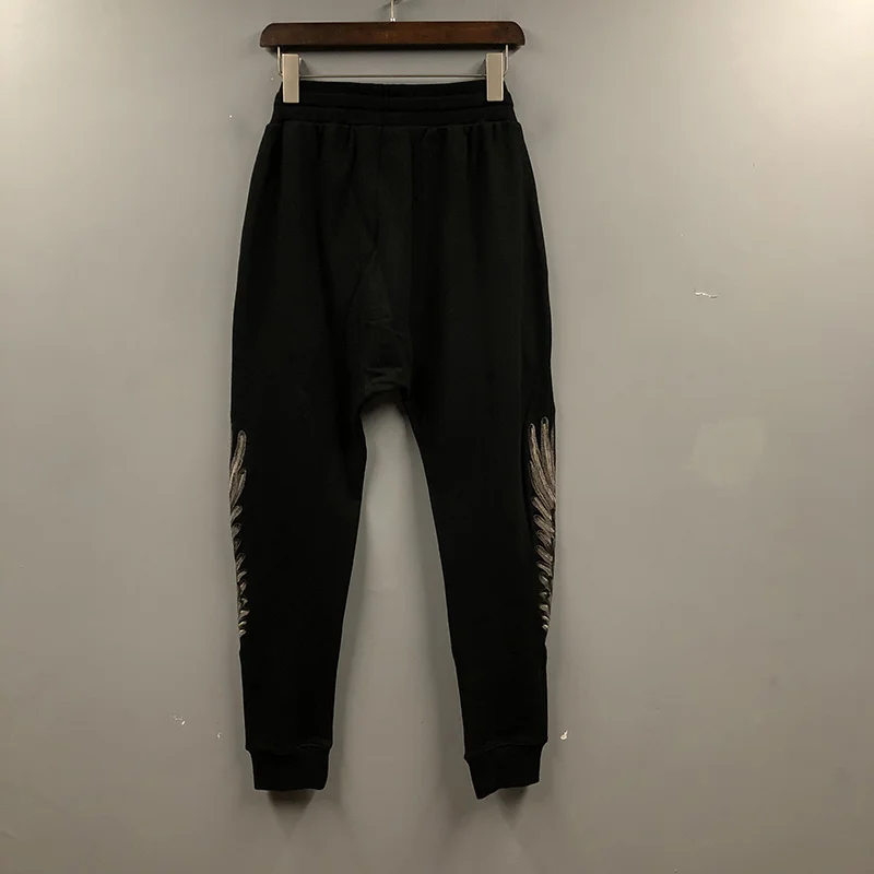 Fashion Men Embroidery Sweatpants Autumn Winter New Elastic Waist Loose Casual Pants High Street Hip Hop Trousers Male S-XL
Fashion Men Embroidery Sweatpants Autumn Winter New Elastic Waist Loose Casual Pants High Street Hip Hop Trousers Male S-XL