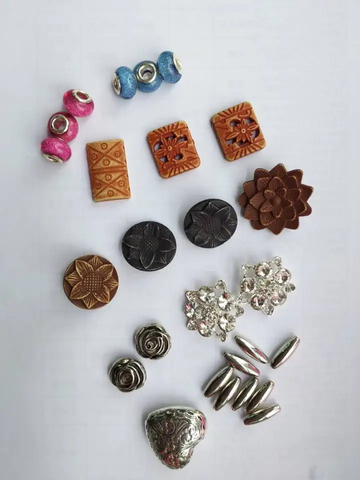 mix model vintage and ccb Natural beads DIY accessories for make magic comb 100pcs /bag
mix model vintage and ccb Natural beads DIY accessories for make magic comb 100pcs /bag