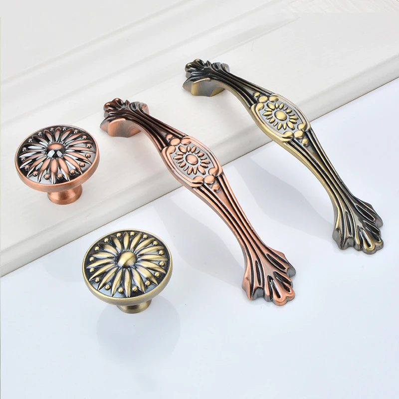 Classic Retro 10PCS European Kitchen Cabinet Door Handles Cupboard Wardrobe Dresser Drawer TV Cabinet Pulls Handles & Knobs
Classic Retro 10PCS European Kitchen Cabinet Door Handles Cupboard Wardrobe Dresser Drawer TV Cabinet Pulls Handles & Knobs