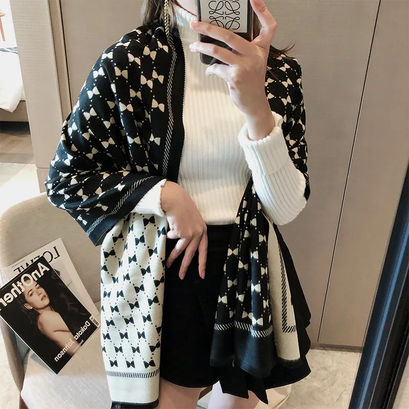 2024 Brand Women Bandana Cashmere Scarf Winter Pashmina Warm Shawls And Wraps Lady Print Thick Blanket Neck Scarves Bufanda
2024 Brand Women Bandana Cashmere Scarf Winter Pashmina Warm Shawls And Wraps Lady Print Thick Blanket Neck Scarves Bufanda