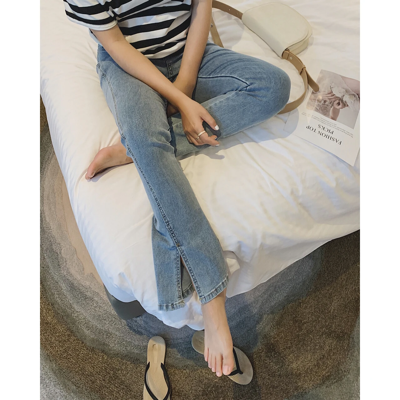 2023 Women's High Waist Flare Split Hem Pencil Denim Pants Jeans Y2k New Woman Streetwear Girls Vintage Clothes Fashion Trouser
2023 Women's High Waist Flare Split Hem Pencil Denim Pants Jeans Y2k New Woman Streetwear Girls Vintage Clothes Fashion Trouser