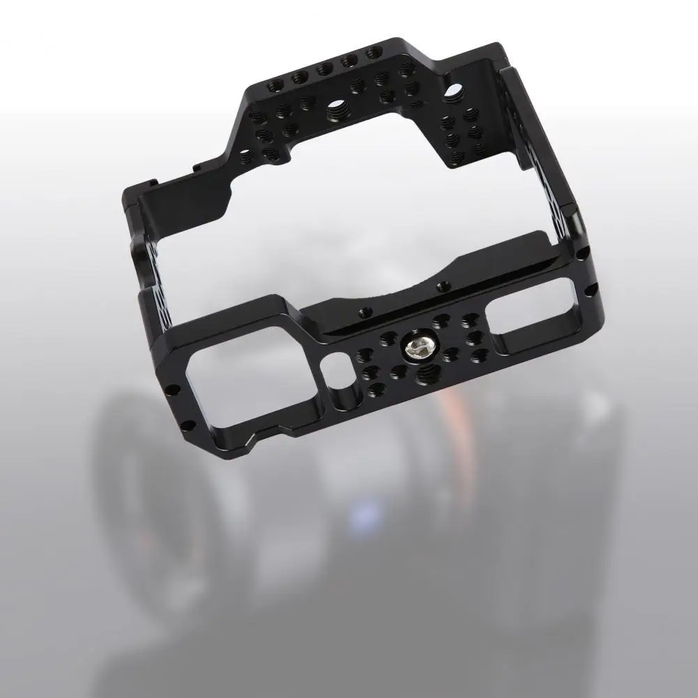 Camera Rig Camera Cage Aluminum Alloy Stable Video Film Bracket Camera Cage Stablizer for 7RIII/A7III Camera Handle
Camera Rig Camera Cage Aluminum Alloy Stable Video Film Bracket Camera Cage Stablizer for 7RIII/A7III Camera Handle