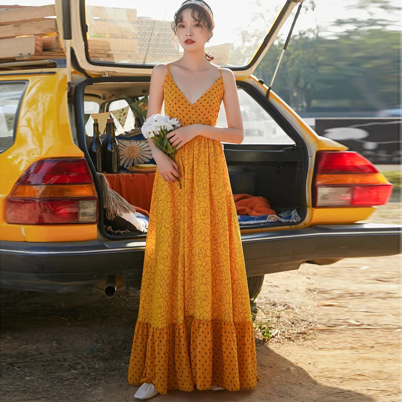 Yellow Polka Dot Dress Woman Sexy V-neck Back Lace Up Long Bohemian Beach Dress 2021 Summer Female Vintage Elegant Maxi Dress
Yellow Polka Dot Dress Woman Sexy V-neck Back Lace Up Long Bohemian Beach Dress 2021 Summer Female Vintage Elegant Maxi Dress