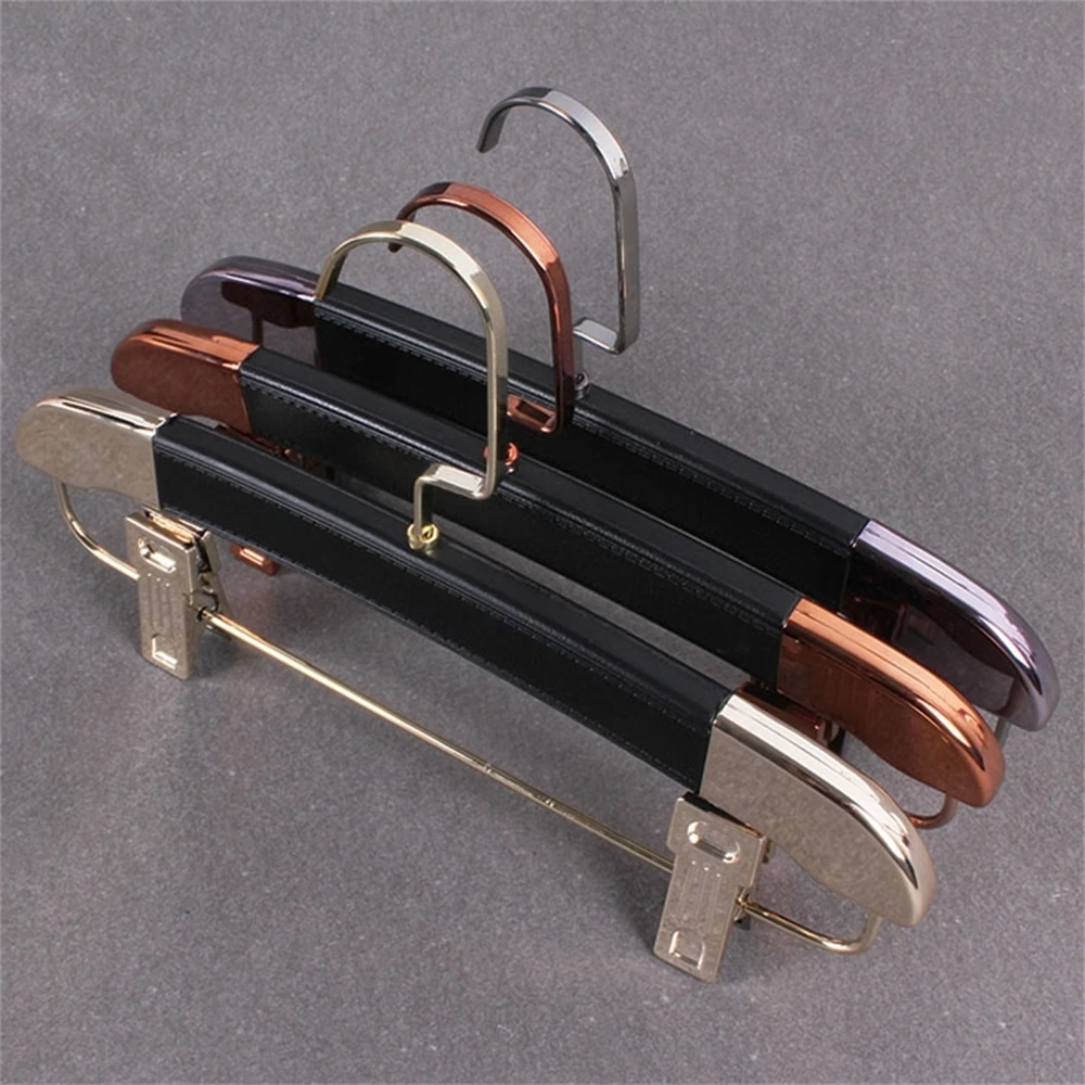 Luxury Pu Leather Imitation Leather Pattern Non-slip Pants Rack High-end Custom Fur Leather Pant Hanger With Clip Adjustable
Luxury Pu Leather Imitation Leather Pattern Non-slip Pants Rack High-end Custom Fur Leather Pant Hanger With Clip Adjustable