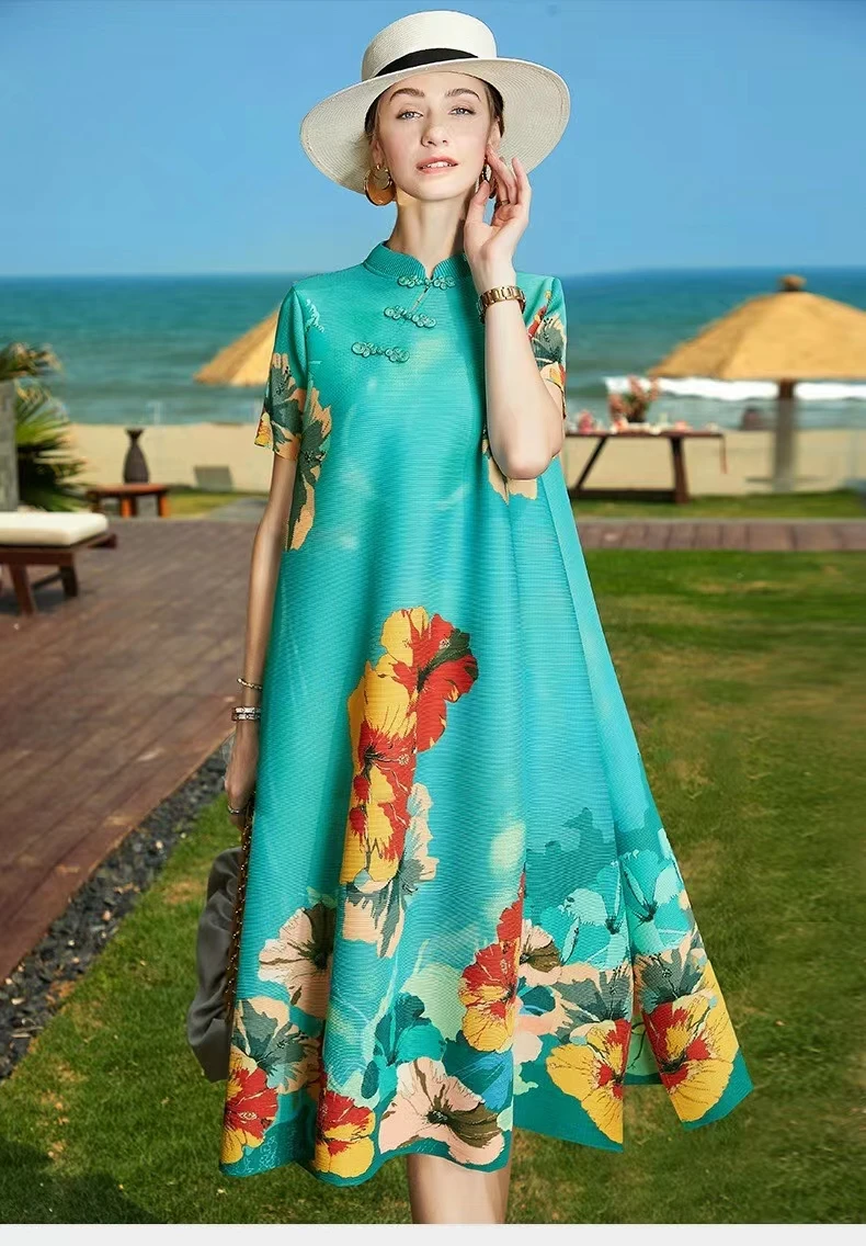 HOT SELLING Miyake fold chinese style print stand collar short sleeve Beaded straight dress IN STOCK
HOT SELLING Miyake fold chinese style print stand collar short sleeve Beaded straight dress IN STOCK
