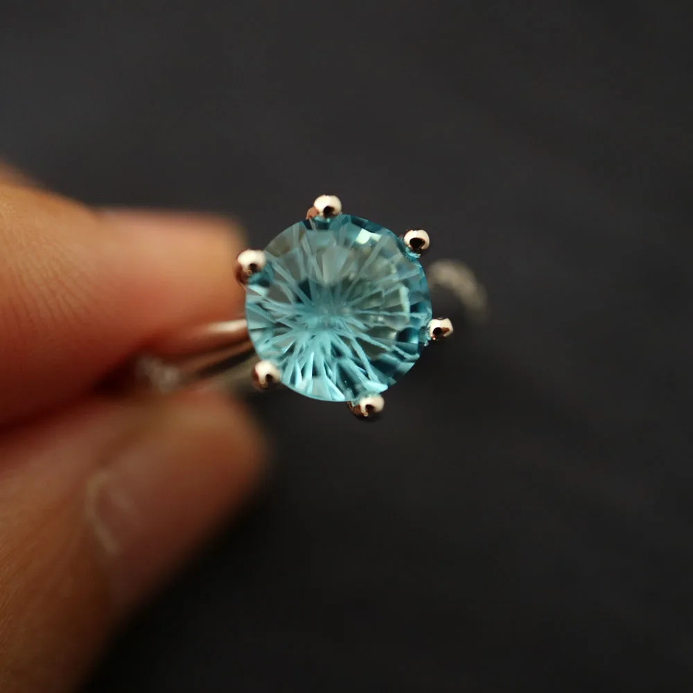 Blue stone Rings For Women cubic zirco woman rings for wedding party CZ Engagement Wedding Jewelry Open Ring adjustable size
Blue stone Rings For Women cubic zirco woman rings for wedding party CZ Engagement Wedding Jewelry Open Ring adjustable size