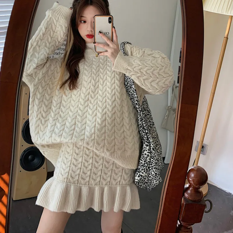 Autumn Winter Women Sweater Two Piece Knitted Skirt Sets Loose Tracksuit Spring Fashion Pullover Sweater Tops+Short Skirts Suit
Autumn Winter Women Sweater Two Piece Knitted Skirt Sets Loose Tracksuit Spring Fashion Pullover Sweater Tops+Short Skirts Suit