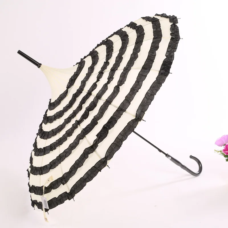 Hot Sell 10pcs/lot Princess Stripe Frill Pagoda Umbrella,ivory with Black Frill Decoration Wedding Umbrella
Hot Sell 10pcs/lot Princess Stripe Frill Pagoda Umbrella,ivory with Black Frill Decoration Wedding Umbrella