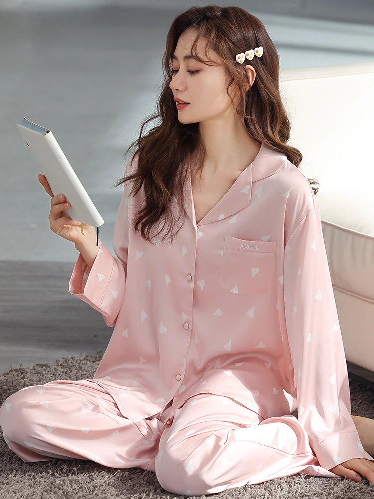 Spring Pyjama Satin Femme Pink Pajamas Women PJ Full Sleeve Sleepwear Women Nightwear Pants + Tops Bedroom Ice-Silk Pijamas
Spring Pyjama Satin Femme Pink Pajamas Women PJ Full Sleeve Sleepwear Women Nightwear Pants + Tops Bedroom Ice-Silk Pijamas