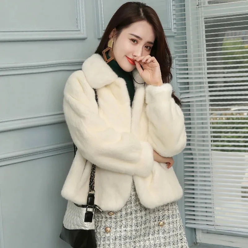 Winter High End Faux Fur Coat Women Fashion Solid Turn-Down Collar Plush Short Jacket Classic Ladies Imitation Mink Fleece Coats
Winter High End Faux Fur Coat Women Fashion Solid Turn-Down Collar Plush Short Jacket Classic Ladies Imitation Mink Fleece Coats
