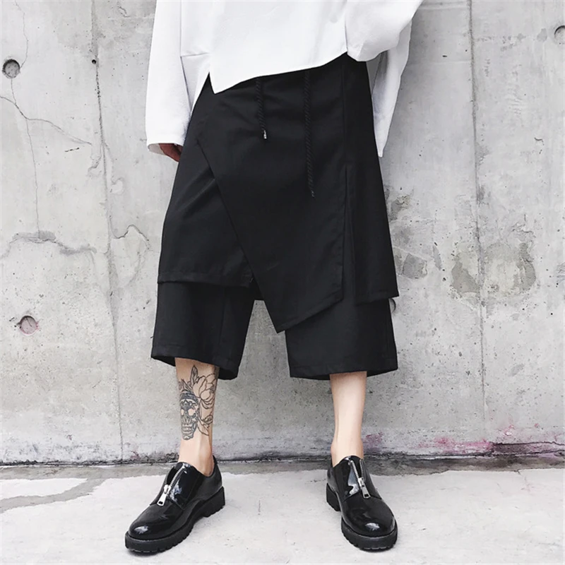 Japanese Pants for Men Bermuda Shorts Loose Black Gothic Wide Leg Trousers Harajuku Fashion Streetwear Samurai Style Plus Size
Japanese Pants for Men Bermuda Shorts Loose Black Gothic Wide Leg Trousers Harajuku Fashion Streetwear Samurai Style Plus Size