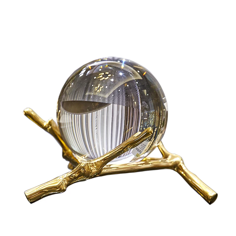 Crystal Ball with Pure Copper Bracket, European Style, Home Decoration Glass Gift
Crystal Ball with Pure Copper Bracket, European Style, Home Decoration Glass Gift