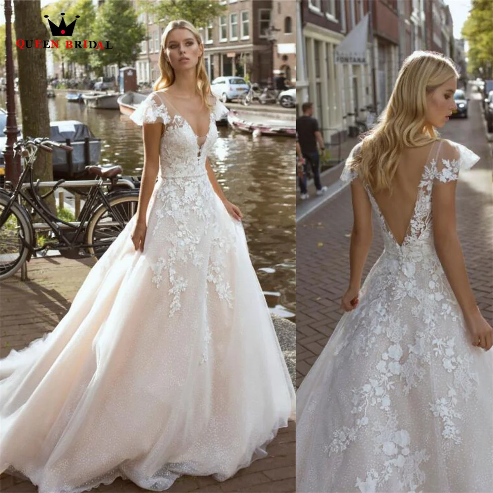 Elegant Ball Gown Wedding Dresses V-neck Sequins Tulle Lace Crystal Short Sleeve Bridal Gown 2023 New Design Custom Made DS24
Elegant Ball Gown Wedding Dresses V-neck Sequins Tulle Lace Crystal Short Sleeve Bridal Gown 2023 New Design Custom Made DS24