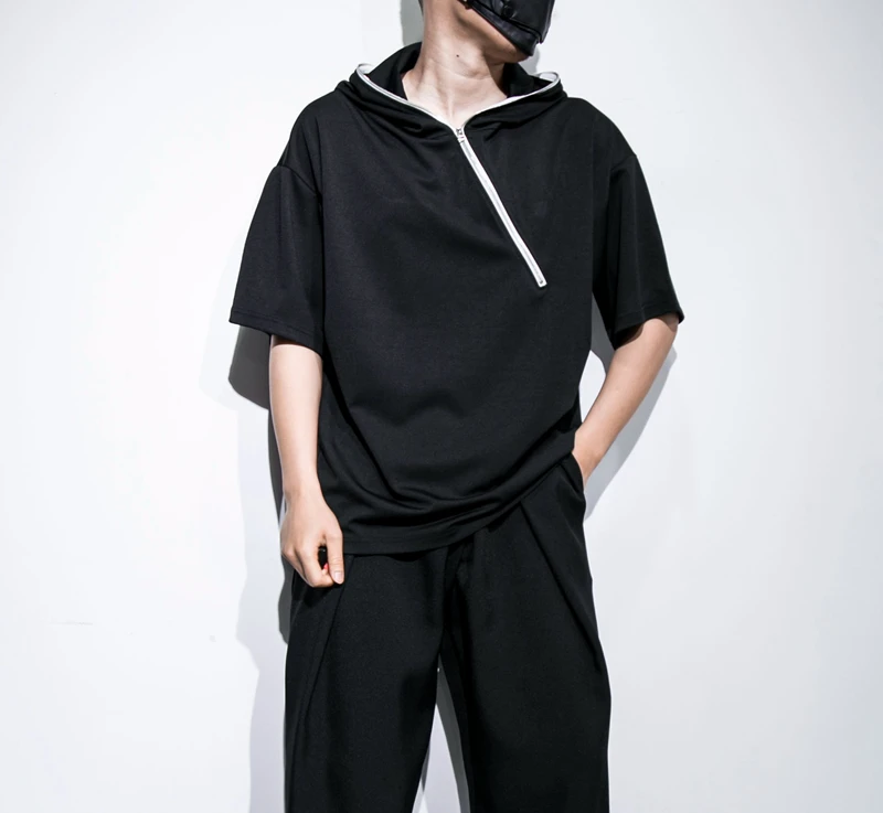 Dark trendy brand men's summer loose casual personality diagonal zipper design hooded short-sleeved T-shirt
Dark trendy brand men's summer loose casual personality diagonal zipper design hooded short-sleeved T-shirt