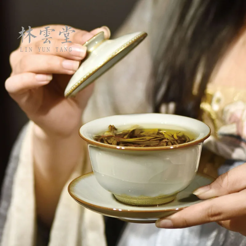 Lin Yuntang hand-painted paint your kiln on three tureen only single jingdezhen ceramic kunfu tea tea cup by hand
Lin Yuntang hand-painted paint your kiln on three tureen only single jingdezhen ceramic kunfu tea tea cup by hand