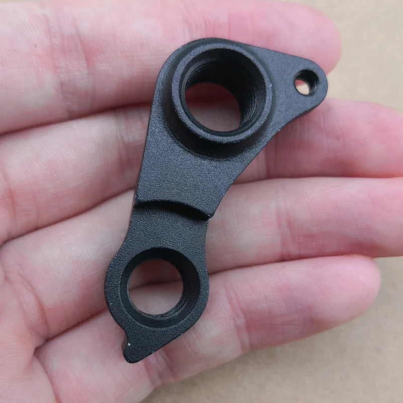 1pc Bicycle rear derailleur hanger For MMR RAKISH 29 Vitus ZX1 2018 onwards frame MMR Kenta FM XC 181 carbon frame MECH dropout
1pc Bicycle rear derailleur hanger For MMR RAKISH 29 Vitus ZX1 2018 onwards frame MMR Kenta FM XC 181 carbon frame MECH dropout