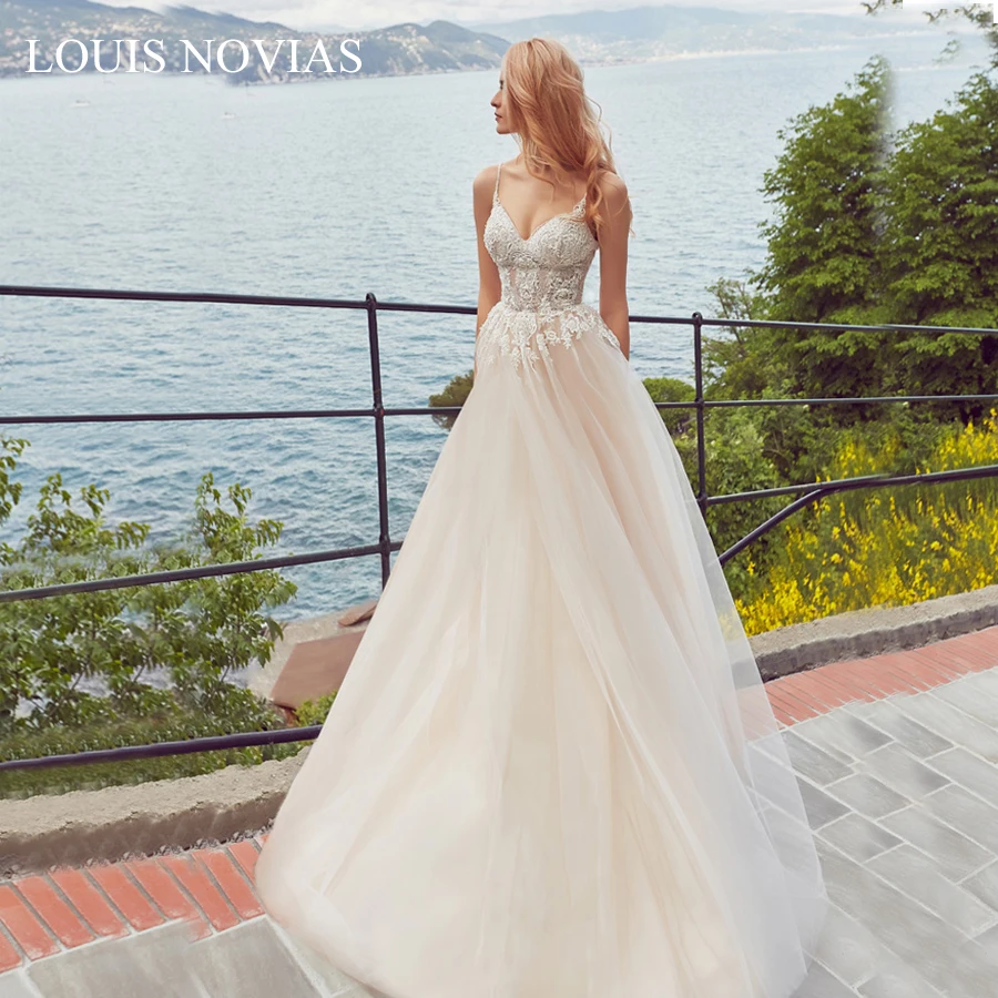 Louis Novias Lace Sexy Wedding Dress High Quality Graceful Backless Sleeveless Chiffon with Embroidery Wedding Gowns Vestido De
Louis Novias Lace Sexy Wedding Dress High Quality Graceful Backless Sleeveless Chiffon with Embroidery Wedding Gowns Vestido De