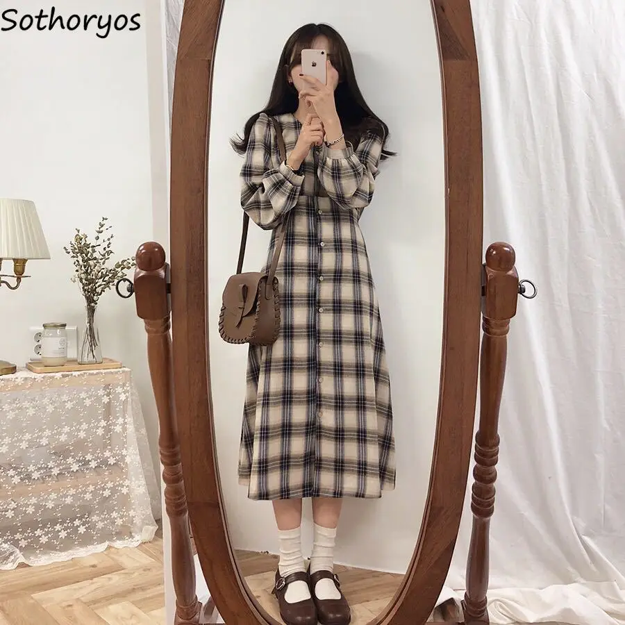 Long Sleeve Dress Women Vintage Plaid Retro Mid-calf V-neck Simple Popular Daily Casual Dresses Female Korean Style All-match
Long Sleeve Dress Women Vintage Plaid Retro Mid-calf V-neck Simple Popular Daily Casual Dresses Female Korean Style All-match