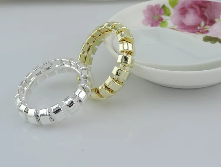 10pcs Drum shaped metal napkin ring gold-plated silver plated mat towel ring mat towel ring mat towel buckle
10pcs Drum shaped metal napkin ring gold-plated silver plated mat towel ring mat towel ring mat towel buckle