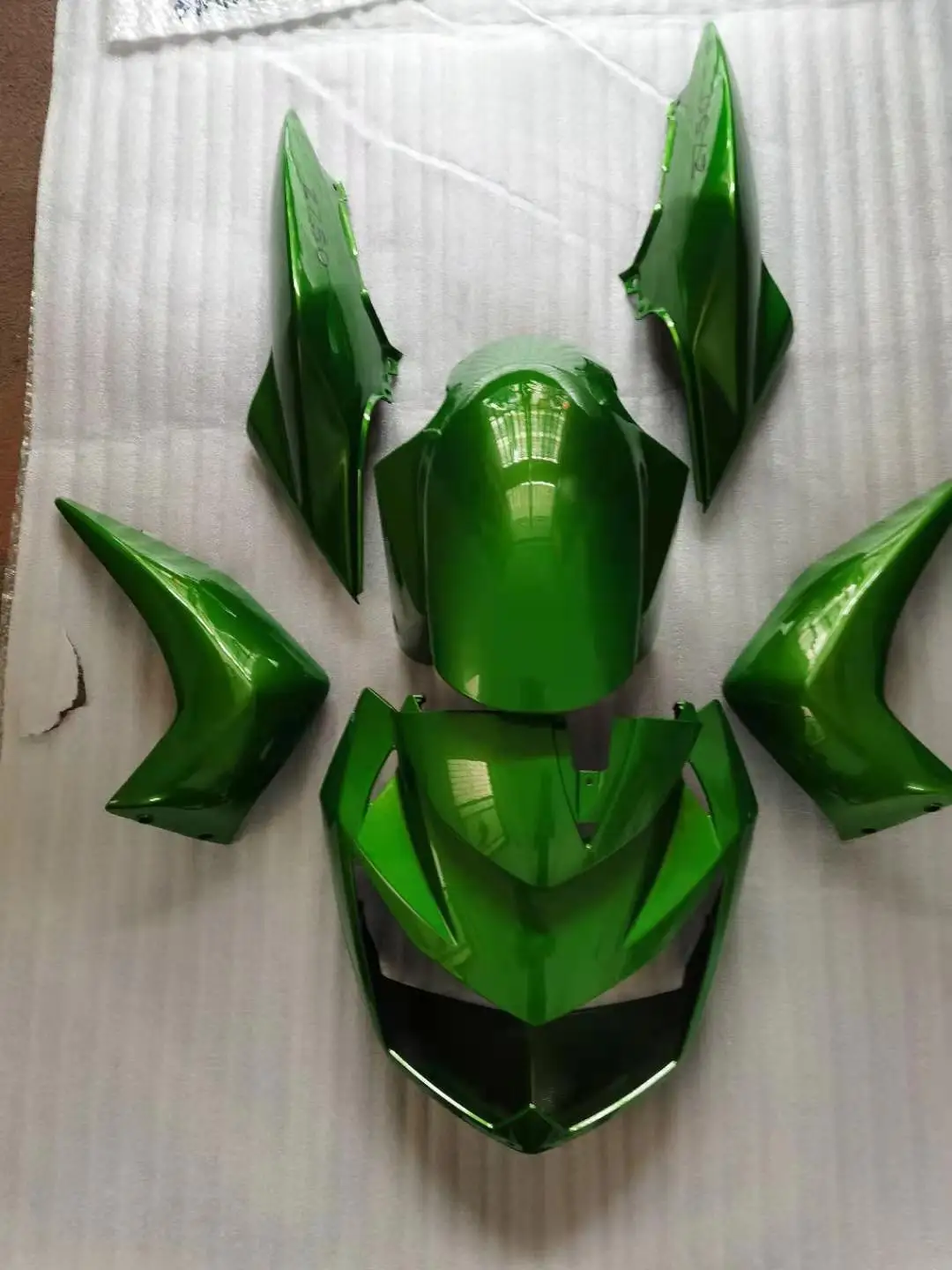Z750 обтекатель Крышка Капота для Kawasaki Z750 2008 2009 2012 2013 2014 2015 мотоциклетный зеленый
Z750 обтекатель Крышка Капота для Kawasaki Z750 2008 2009 2012 2013 2014 2015 мотоциклетный зеленый