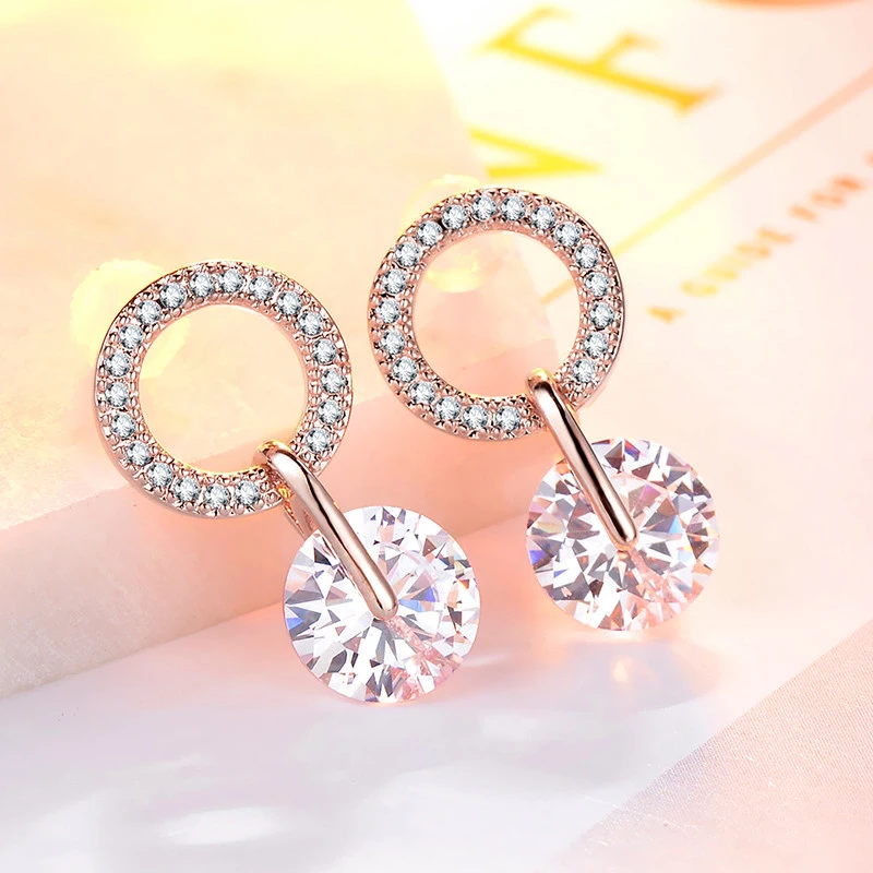 Huitan Aesthetic Dangle Earrings for Women Fashion Design Elegant Female Earring Crystal Cubic Zirconia Pendent Delicate Gift
Huitan Aesthetic Dangle Earrings for Women Fashion Design Elegant Female Earring Crystal Cubic Zirconia Pendent Delicate Gift