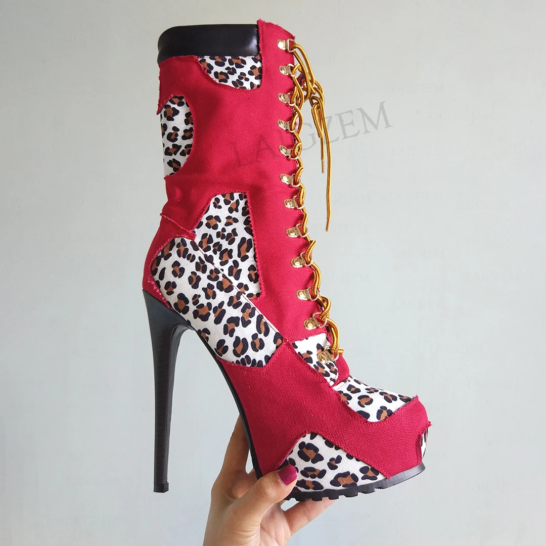 DOBANER FASHION Women Calf High Platform Boots Lace Up High Heels Boots Patchwork Ladies Sexy Shoes Woman Big Size 43 44 50 52
DOBANER FASHION Women Calf High Platform Boots Lace Up High Heels Boots Patchwork Ladies Sexy Shoes Woman Big Size 43 44 50 52