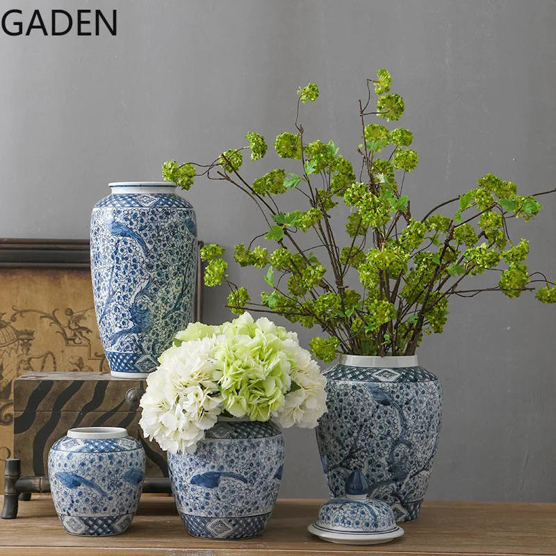 Chinese Style Ceramic Vase Blue and White Porcelain Vase Living Room Decoration Flower Arrangement Porcelain Retro Ornaments
Chinese Style Ceramic Vase Blue and White Porcelain Vase Living Room Decoration Flower Arrangement Porcelain Retro Ornaments