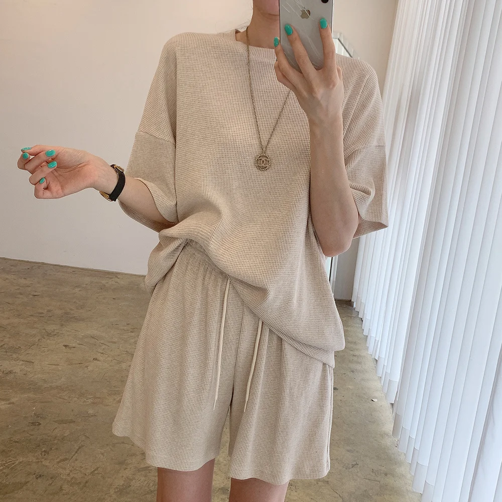Casual Shorts Sets Loose Two Piece Set Summer Outfits Short Sleeve T-shirt And High Waist Short Pants Suits Tracksuits Women
Casual Shorts Sets Loose Two Piece Set Summer Outfits Short Sleeve T-shirt And High Waist Short Pants Suits Tracksuits Women
