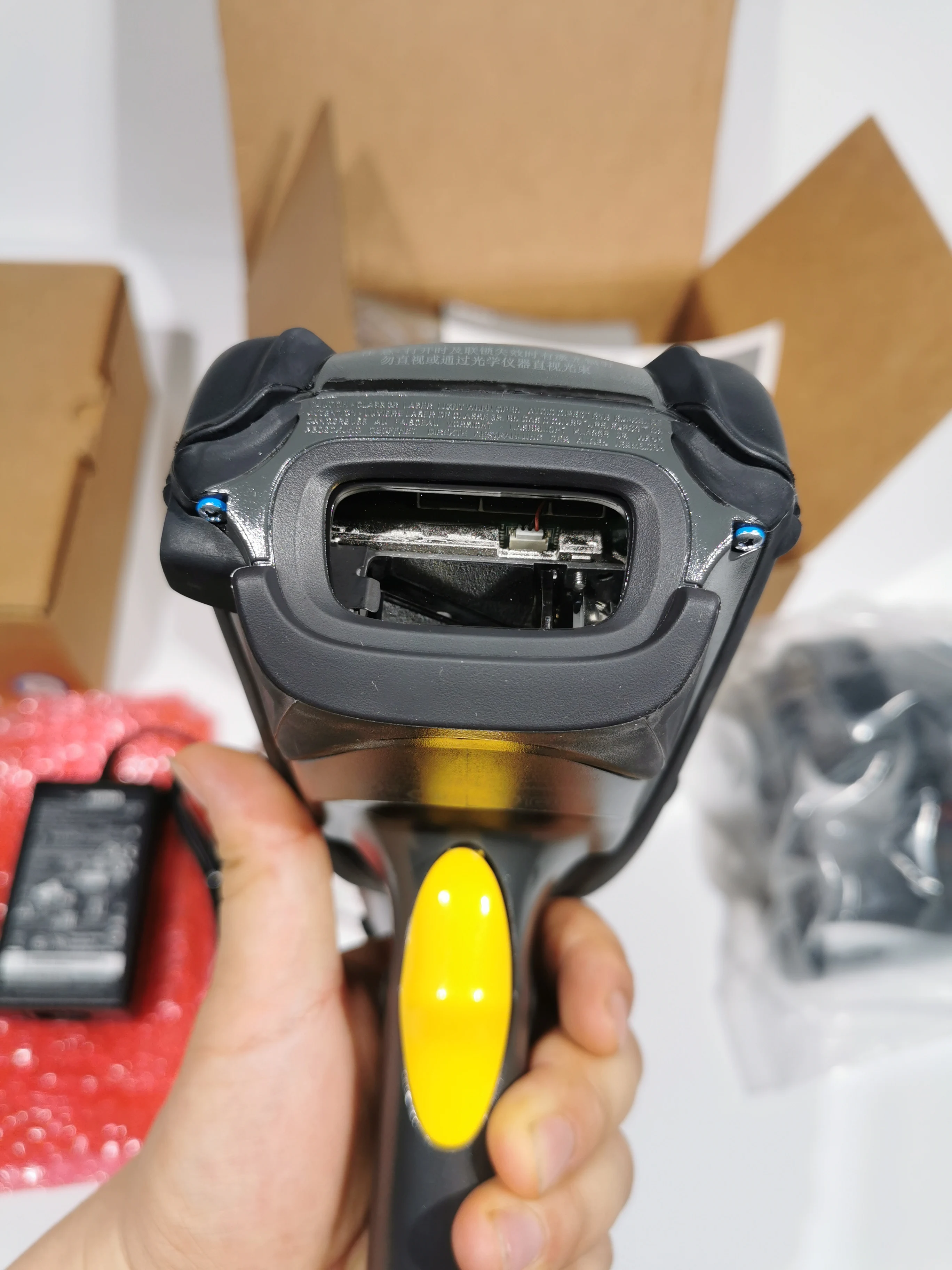 MC9190 MC9190-GJ0SWGQC6DR Windows Mobile 6.5 Barcode Scanner Handheld Data Terminal PDA Bar Code Reader
MC9190 MC9190-GJ0SWGQC6DR Windows Mobile 6.5 Barcode Scanner Handheld Data Terminal PDA Bar Code Reader