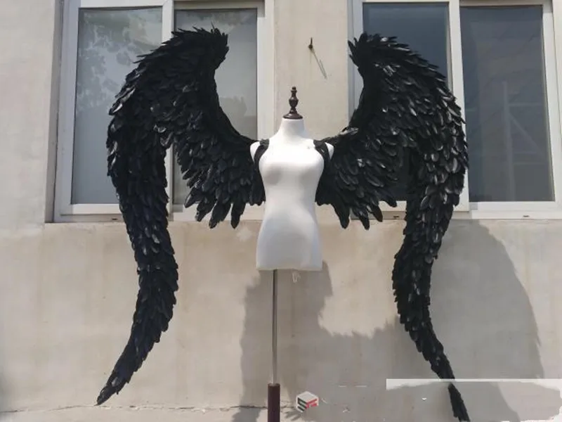 NEW Customized Black white Devil feather angel wings for Fashion show shooting props Cosplay game costume bridal shower supplies
NEW Customized Black white Devil feather angel wings for Fashion show shooting props Cosplay game costume bridal shower supplies