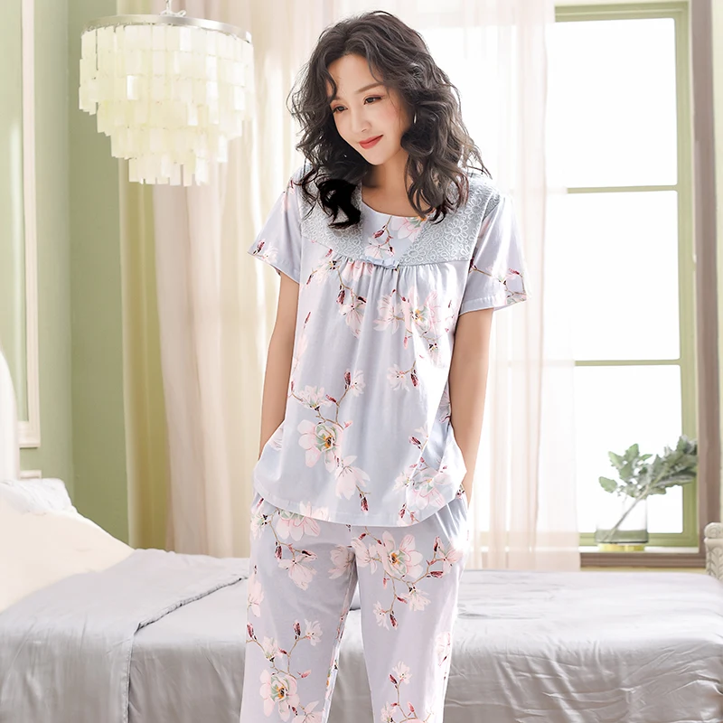summer full pure cotton pajama set women small flower sleepwear casual short sleeve tops and calf-length pants pyjamas female
summer full pure cotton pajama set women small flower sleepwear casual short sleeve tops and calf-length pants pyjamas female