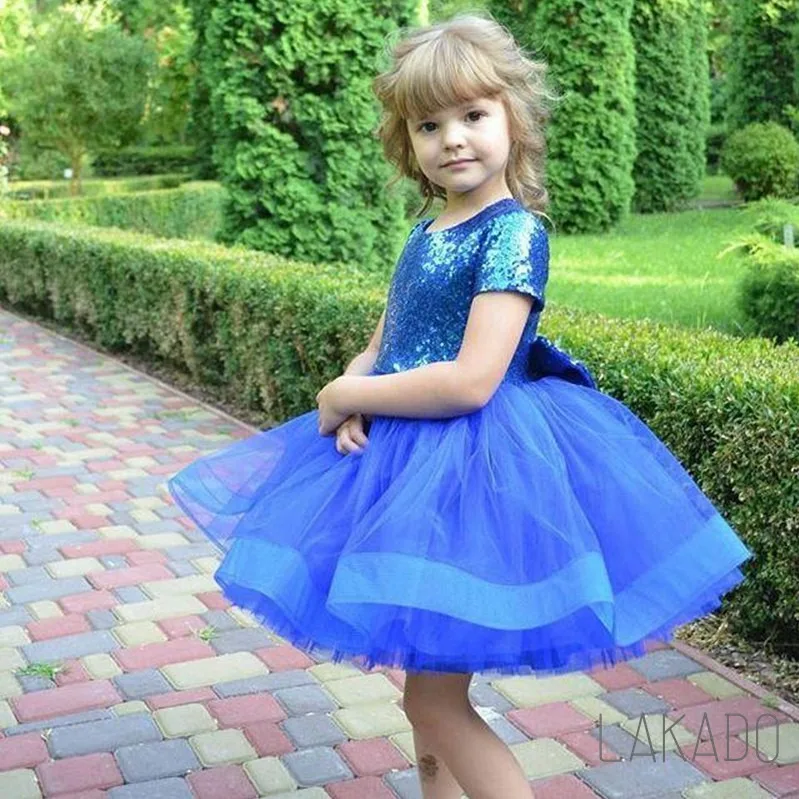 Lovely Royal Blue Sequined Tulle Toddler Short Sleeve Birthday Flower Girl Dresses With Bow First Communion Dresses
Lovely Royal Blue Sequined Tulle Toddler Short Sleeve Birthday Flower Girl Dresses With Bow First Communion Dresses