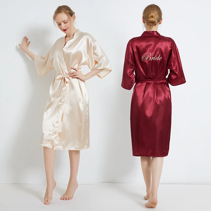 Bridesmaid Robes Satin Robe Bride Elegant Sleepwear Sexy Rayon Women Dressing Gown Bathrobe Kimono Silk Bath Robe Sleep Lounge
Bridesmaid Robes Satin Robe Bride Elegant Sleepwear Sexy Rayon Women Dressing Gown Bathrobe Kimono Silk Bath Robe Sleep Lounge