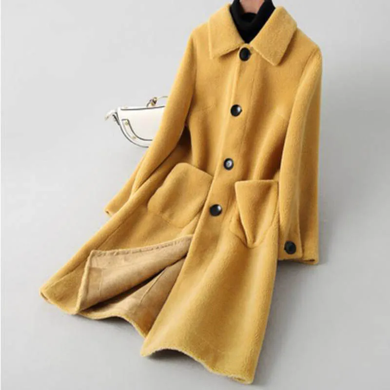 Natural Sheep Shearing Fur Jacket Women Real 100% Wool Coat Women Coat Fad Thick Winter Coat A100
Natural Sheep Shearing Fur Jacket Women Real 100% Wool Coat Women Coat Fad Thick Winter Coat A100