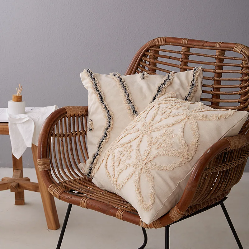 Beige Cushion Cover Vintage Floral Moroccan Style Pillow Cover 45x45cm Home decoration Zip Open
Beige Cushion Cover Vintage Floral Moroccan Style Pillow Cover 45x45cm Home decoration Zip Open