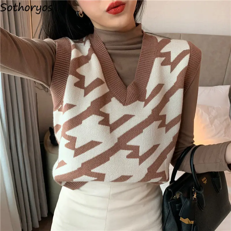 Vest Women Knitted Patchwork Short Stylish Loose Leisure Slim Girl All-match Fashion Korean-style Retro Chic Sleeveless Sweater
Vest Women Knitted Patchwork Short Stylish Loose Leisure Slim Girl All-match Fashion Korean-style Retro Chic Sleeveless Sweater