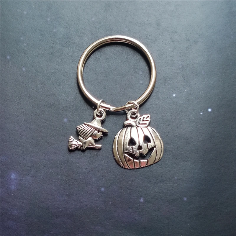 Pumpkins and Witch Key Chain, Pumpkins Pendant, Halloween Jewelry Gift, Tiny Pumpkins Keyring, Gift for Girls
Pumpkins and Witch Key Chain, Pumpkins Pendant, Halloween Jewelry Gift, Tiny Pumpkins Keyring, Gift for Girls