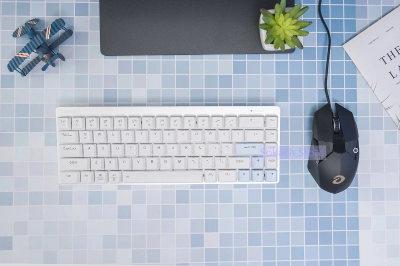 New Dareu EK868 Wireless wired Bluetooth dual mode 68 keys mechanical keyboard Windows and Mac compatible Short axis design
New Dareu EK868 Wireless wired Bluetooth dual mode 68 keys mechanical keyboard Windows and Mac compatible Short axis design