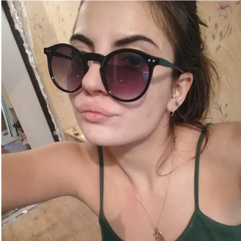 Retro Fashion Vintage Round Sunglasses Women Men Brand Designer Sun Glasses Eyewear Shades Outdoor Eyeglasses UV400 High Quality
Retro Fashion Vintage Round Sunglasses Women Men Brand Designer Sun Glasses Eyewear Shades Outdoor Eyeglasses UV400 High Quality