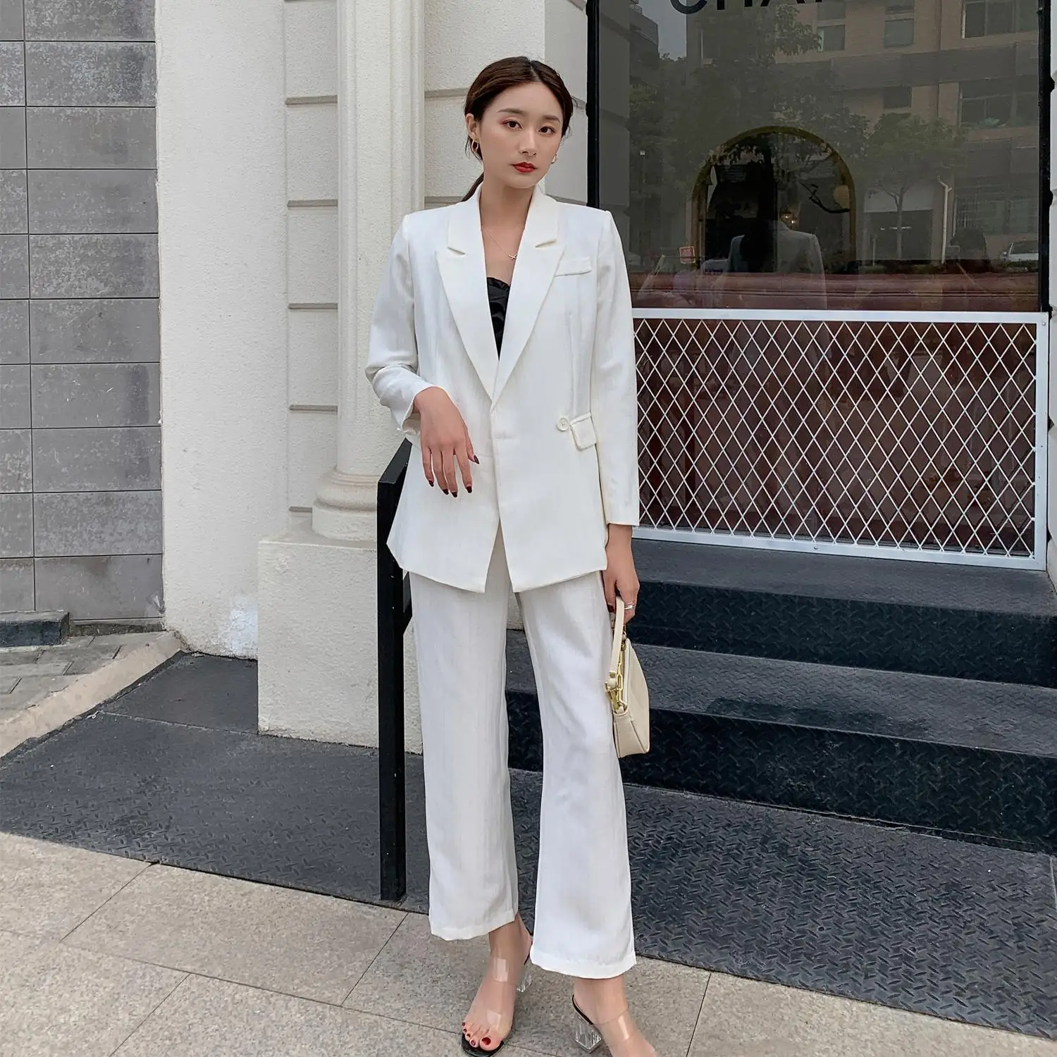 Spring And Autumn White Women's Pantsuit Elegant Two Piece Set Single Buckle Striped Slim Blazer Girly Professional Suit Female
Spring And Autumn White Women's Pantsuit Elegant Two Piece Set Single Buckle Striped Slim Blazer Girly Professional Suit Female